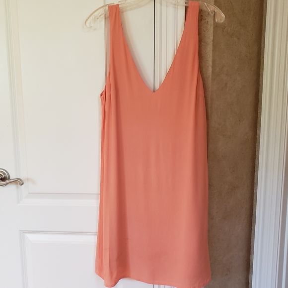 Lulus Dresses & Skirts - Lulus V Neck Sleeveless Dress Salmon Pink Large